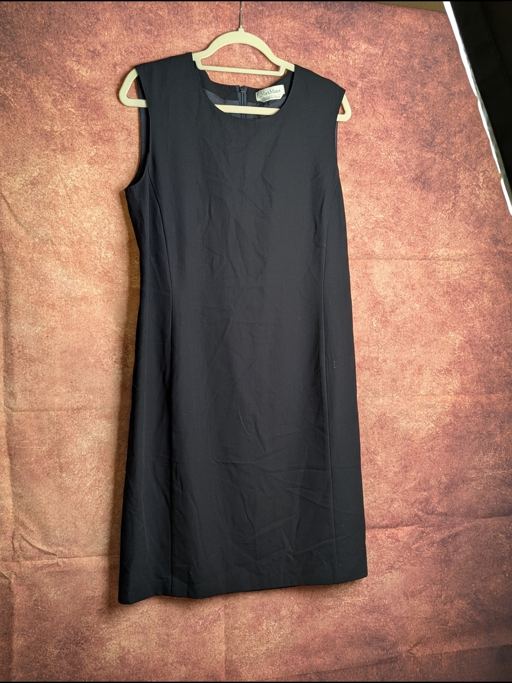 Max Mara Black Sleeveless Sheath Dress Made in Italy Classic Designer